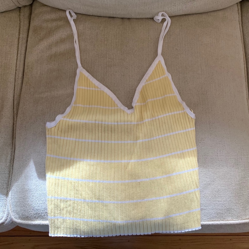 Kendall and Kylie yellow tank